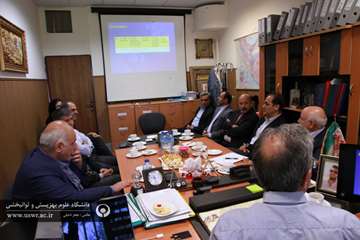 بازدید معاون وزیر بهداشت از مرکز ایرانوم